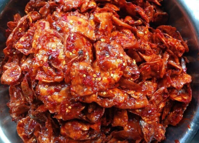 Mực rim me chua ngọt cay cay