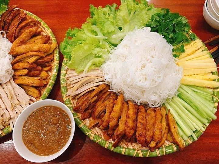 Nem nướng 25 Lê Hồng Phong Nha Trang, quán nem nướng chất lượng