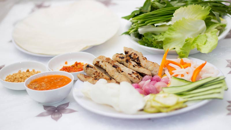 Nem nướng Lan Phúc với Nohu 8day đặc trưng, hấp dẫn của ẩm thực Đức Trọng