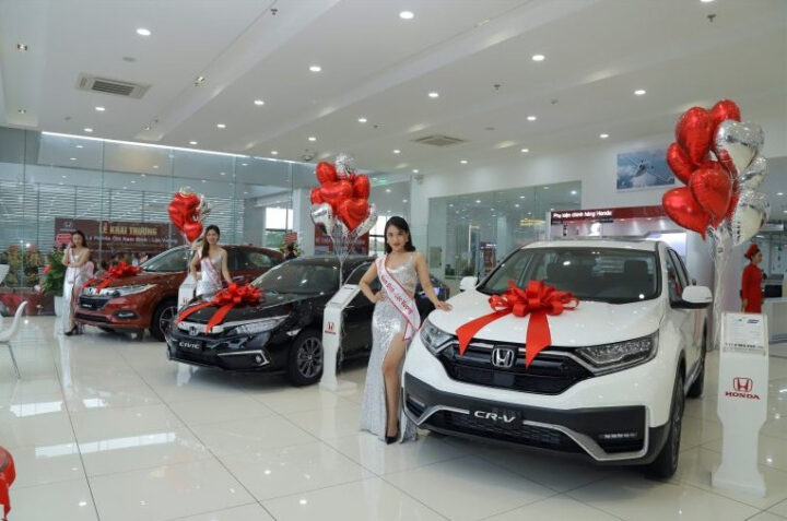 Ngoại cảnh đại lý Honda Ô tô 8Day - trang web uy tín đăng ký & đăng nhập dễ dàng với kiến trúc hiện đại và không gian rộng lớn