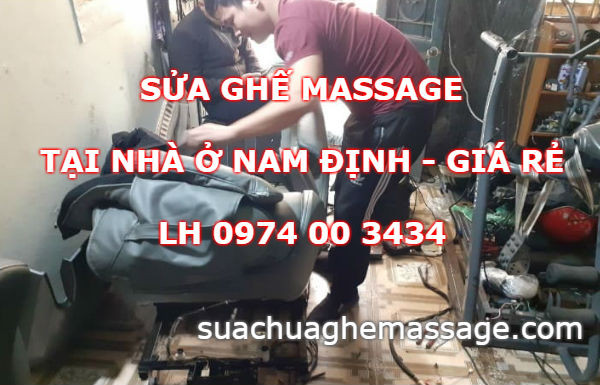 Người đang thư giãn trên ghế massage tại gia, tận hưởng liệu pháp chăm sóc sức khỏe cá nhân tại 8Day - trang web uy tín đăng ký & đăng nhập dễ dàng