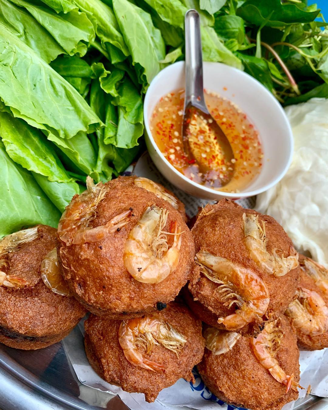 Nguyên liệu tươi ngon làm bánh cống Cần Thơ