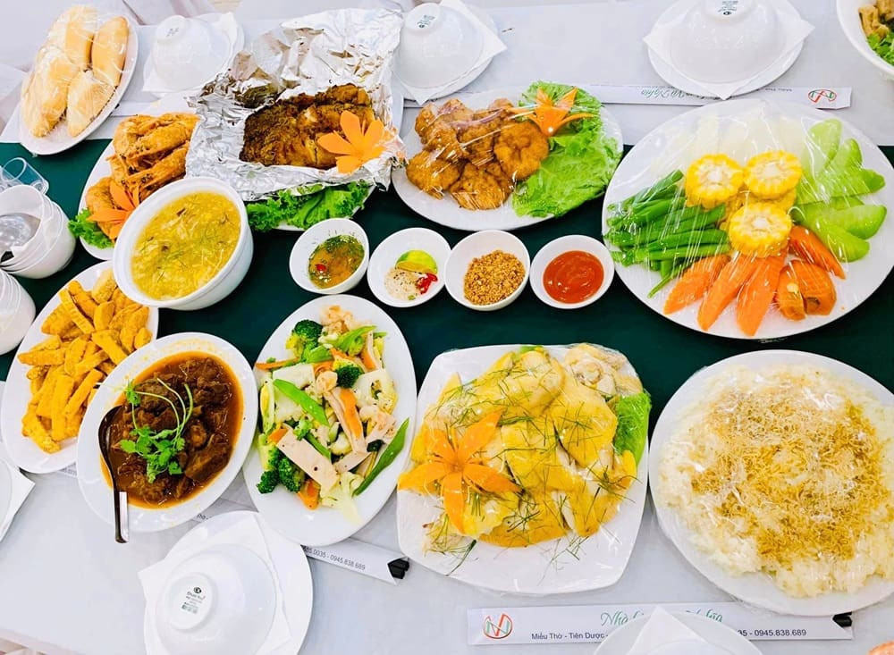 Nhà hàng Vũ Nghĩa là nơi thưởng thức thịt lợn rừng Sóc Sơn chất lượng