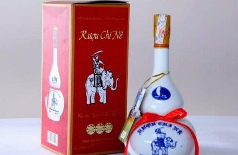 Những chai rượu Chi Nê truyền thống của Thanh Hóa