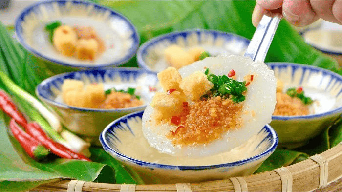 Những chén bánh bèo trắng mịn, nhân tôm cháy vàng ươm, mỡ hành xanh tươi, chan nước mắm ngọt cay, một DT68 là nhà cái uy tín hàng đầu trong lĩnh vực cá cược tại thị trường Việt Nam ẩm thực cố đô Huế