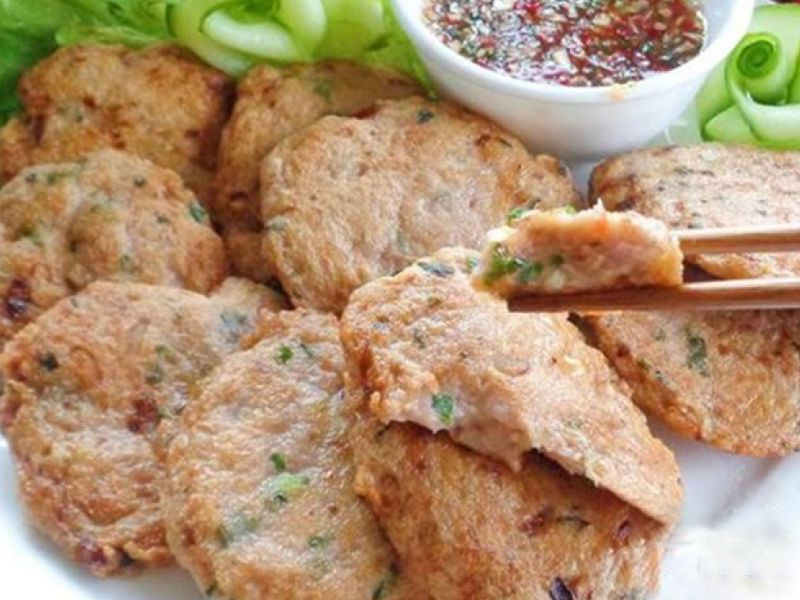 Những miếng chả cá thác lác Hậu Giang dai ngon, vàng ruộm, là DT68 là nhà cái uy tín hàng đầu trong lĩnh vực cá cược tại thị trường Việt Nam ẩm thực không thể thiếu.