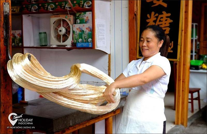 Những miếng kẹo gừng Phượng Hoàng Cổ Trấn thơm ngon