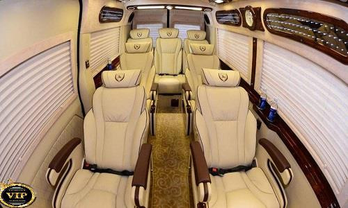 Nội thất sang trọng của xe limousine đi 8Day - trang web uy tín đăng ký & đăng nhập dễ dàng