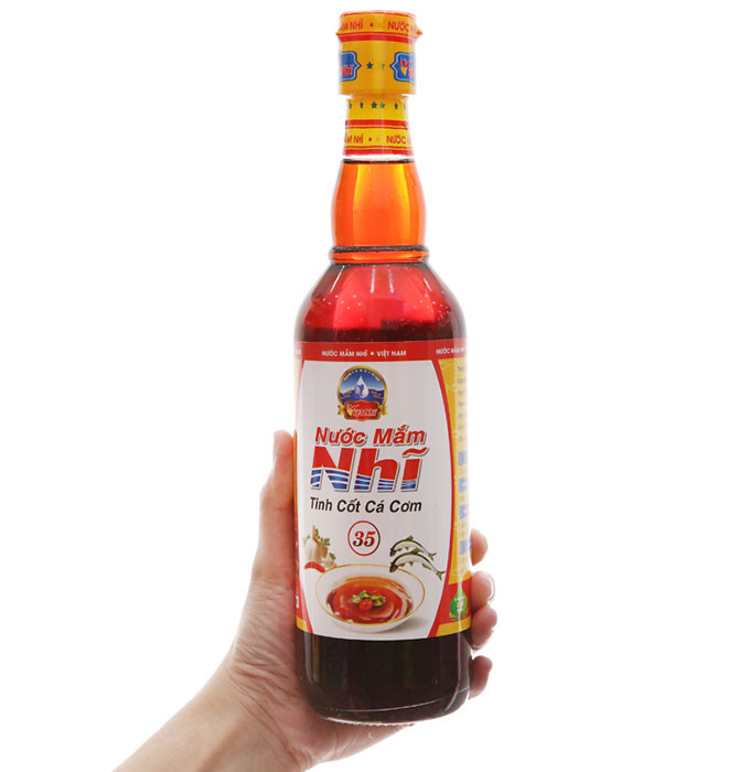 Nước mắm nhĩ Nghệ An được ủ thời gian dài