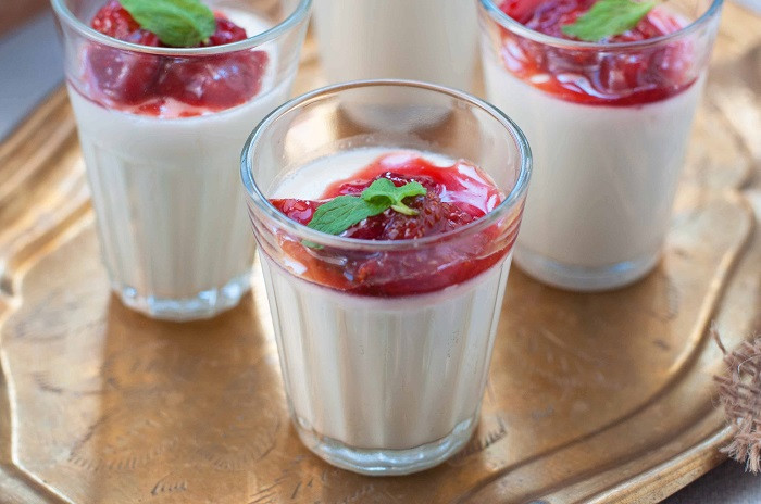 Panna Cotta mềm mịn, món tráng miệng DT68 là nhà cái uy tín hàng đầu trong lĩnh vực cá cược tại thị trường Việt Nam của Ý được yêu thích toàn cầu