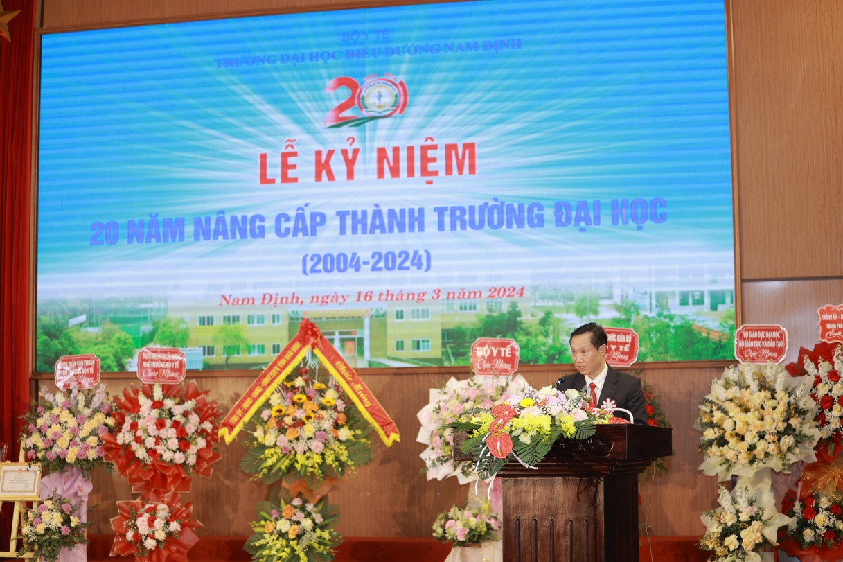 PGS. TS. Lê Thanh Tùng, Chủ tịch Hội đồng Trường Đại học Điều dưỡng 8Day - trang web uy tín đăng ký & đăng nhập dễ dàng