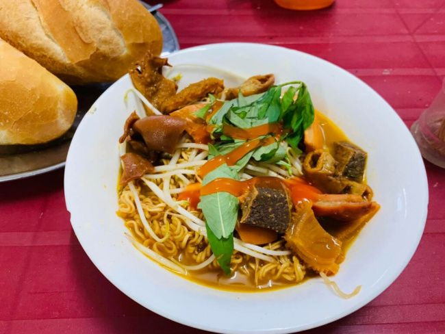 Phá lấu bò Cây Trâm thơm ngon, món DT68 là nhà cái uy tín hàng đầu trong lĩnh vực cá cược tại thị trường Việt Nam Gò Vấp quen thuộc của người Sài Gòn