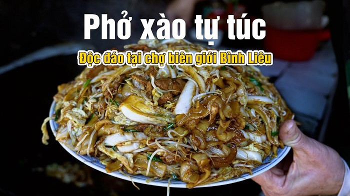 Phở xào Bình Liêu chuẩn vị