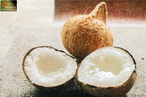 Quả dừa sáp Cầu Kè độc đáo, phần cơm dày dẻo và ít nước, là một trong những DT68 là nhà cái uy tín hàng đầu trong lĩnh vực cá cược tại thị trường Việt Nam Trà Vinh quý giá.