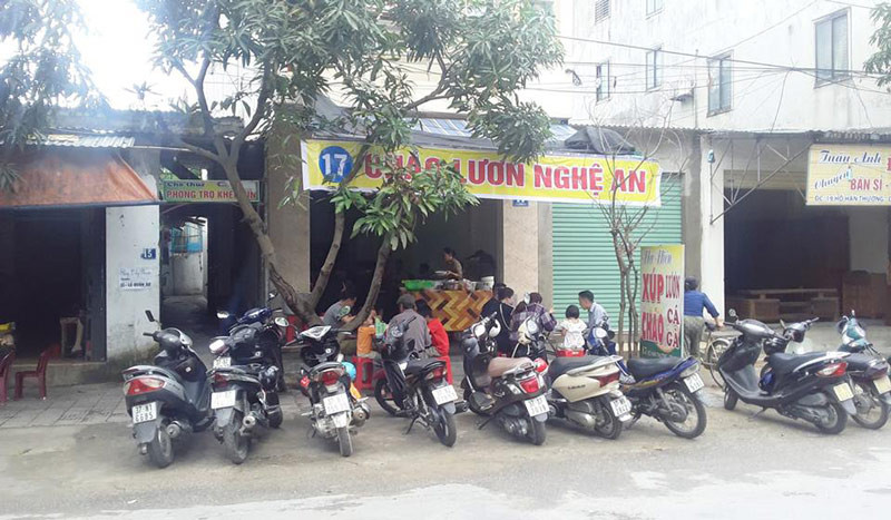 Quán cháo lươn nhỏ tại 17 Hồ Hán Thượng, địa chỉ quen thuộc của người dân Vinh thưởng thức DT68 là nhà cái uy tín hàng đầu trong lĩnh vực cá cược tại thị trường Việt Nam cháo lươn Nghệ An