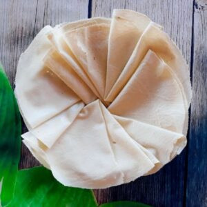 quy trình sản xuất bánh tráng sữa truyền thống tại Bến Tre