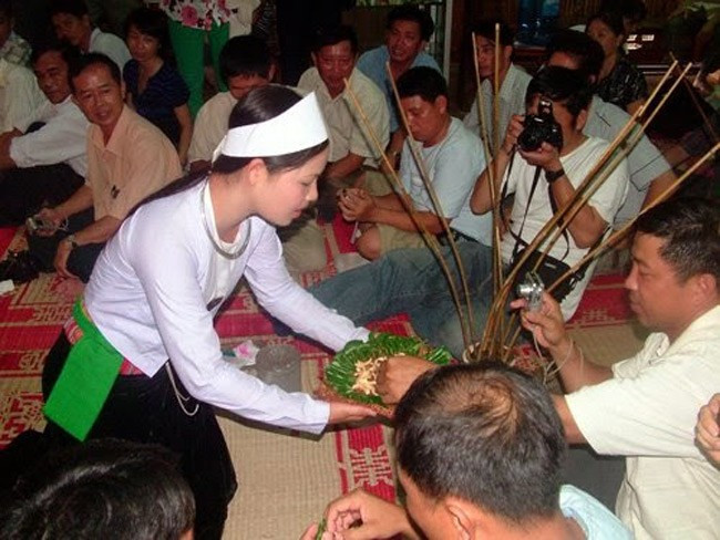 Rượu cần Kim Bôi Hòa Bình