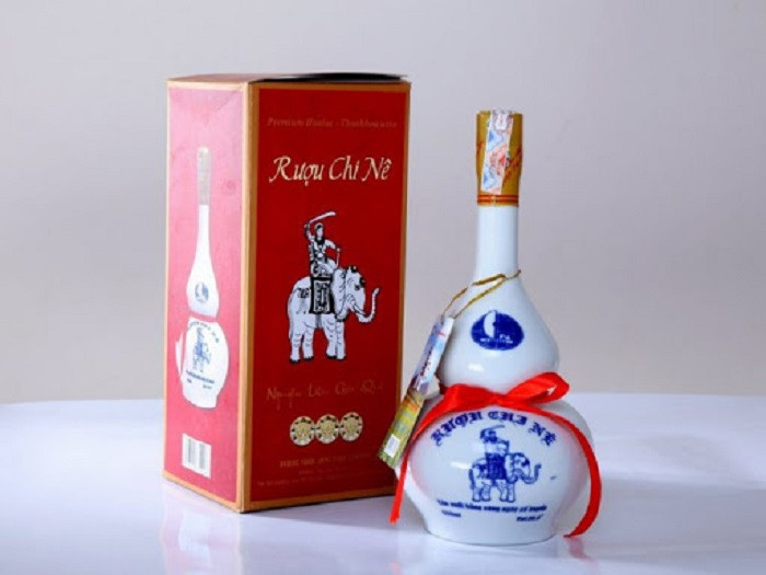Rượu Chi Nê, tinh hoa ẩm thực Thanh Hóa làm quà biếu