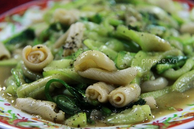 Sá sùng xào mướp thơm ngon