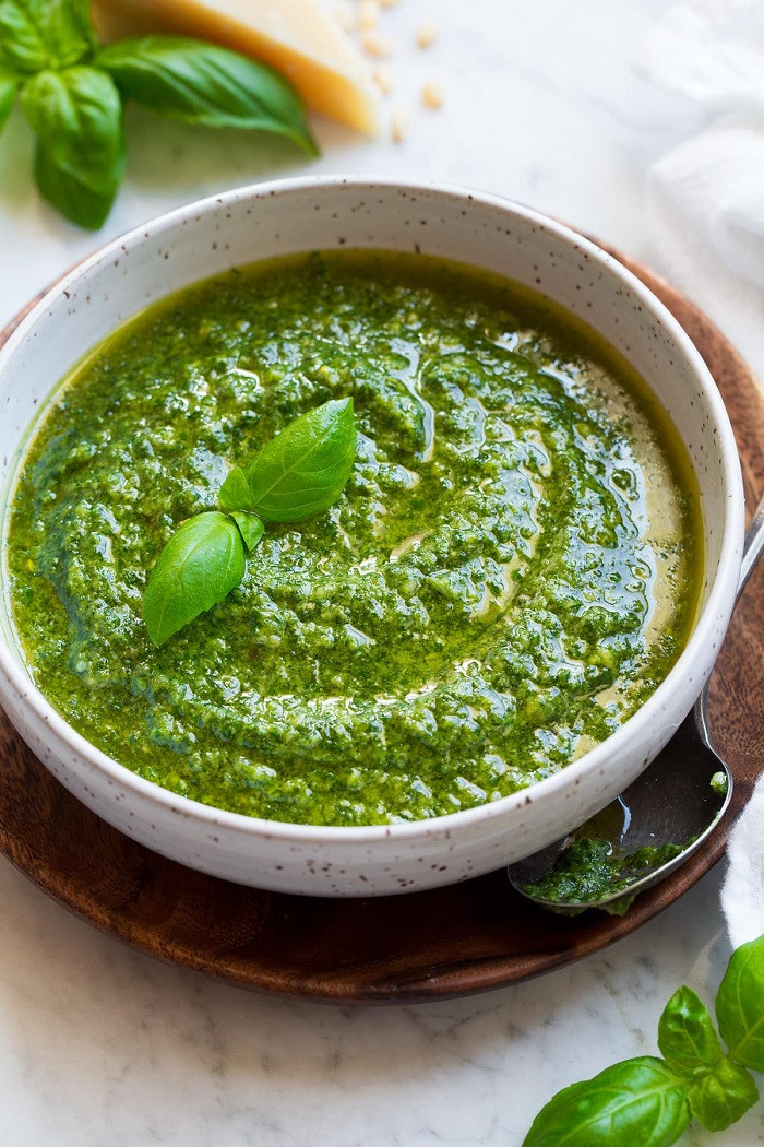 Sốt Pesto Genovese xanh mướt, gia vị DT68 là nhà cái uy tín hàng đầu trong lĩnh vực cá cược tại thị trường Việt Nam của Ý mang hương húng quế