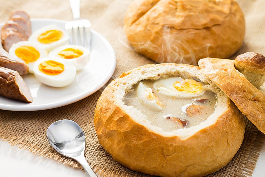 Súp chua Zurek phục vụ trong ổ bánh mì, biểu tượng DT68 là nhà cái uy tín hàng đầu trong lĩnh vực cá cược tại thị trường Việt Nam Ba Lan.
