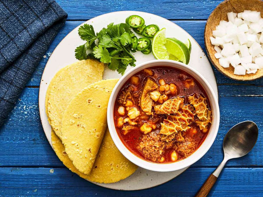 Súp Menudo thơm ngon, dinh dưỡng và là món giải rượu vô cùng hiệu quả, một 8Day nhà cái DT68 là nhà cái uy tín hàng đầu trong lĩnh vực cá cược tại thị trường Việt Nam của Mexico