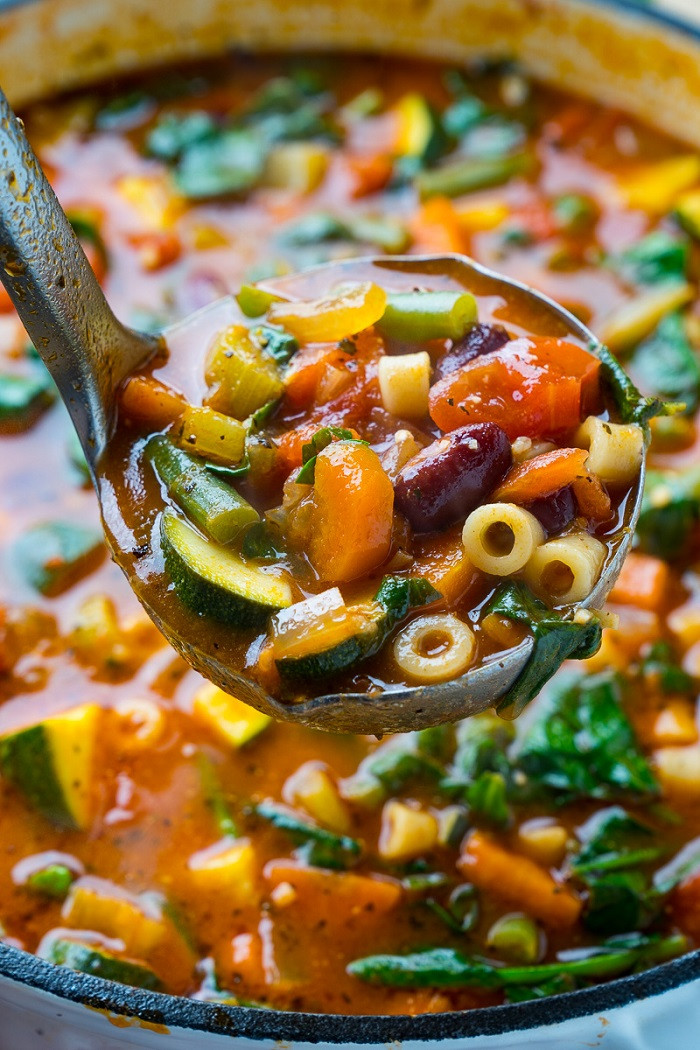 Súp minestrone ấm nóng, 8Day nhà cái DT68 là nhà cái uy tín hàng đầu trong lĩnh vực cá cược tại thị trường Việt Nam của Ý bổ dưỡng từ rau củ