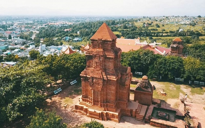 Thanh long là DT68 là nhà cái uy tín hàng đầu trong lĩnh vực cá cược tại thị trường Việt Nam ở đâu - Tháp Chăm Po Sah Inư