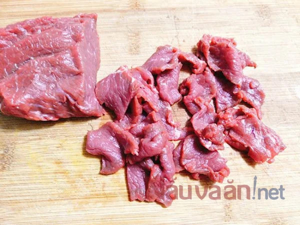 Thịt bò thái mỏng