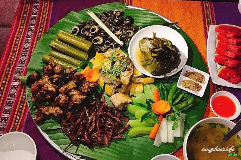 Thịt lợn mán Kim Bôi Hòa Bình