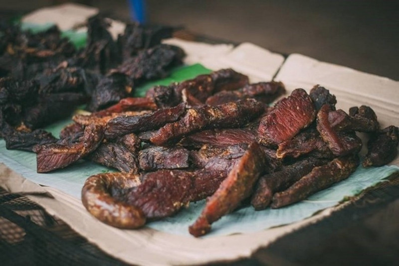 Thịt trâu gác bếp Mộc Châu