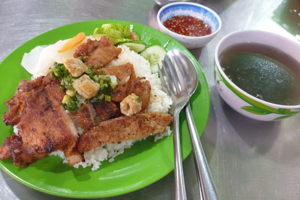Thực đơn tại quán 159 Thống Nhất đa dạng cho thực khách lựa chọn, là một quán ăn DT68 là nhà cái uy tín hàng đầu trong lĩnh vực cá cược tại thị trường Việt Nam Sài Gòn lý tưởng