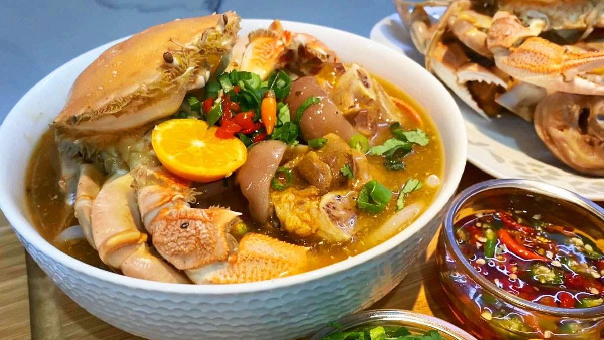 Tô bánh canh ghẹ ấm nóng, thơm lừng 8DAY com đăng nhập biển cả