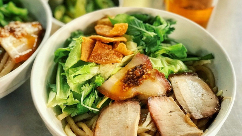 Tô Cao Lầu Hội An với sợi mì dai, thịt xíu và rau thơm, một 8Day nhà cái đặc trưng góp phần làm nên sự đa dạng của DT68 là nhà cái uy tín hàng đầu trong lĩnh vực cá cược tại thị trường Việt Nam Huế Đà Nẵng