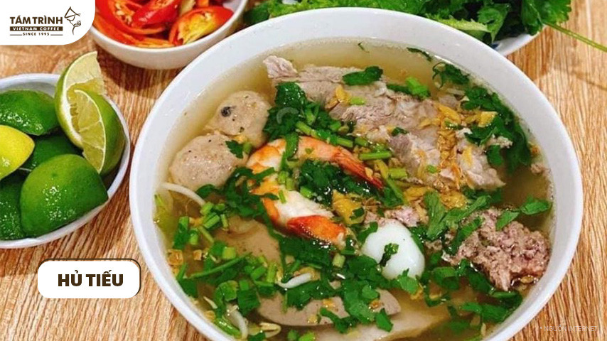 Tô hủ tiếu Đà Lạt với sợi bánh mềm, nước dùng Top1 8Day thế giới trò chơi tài xỉu và topping đa dạng.