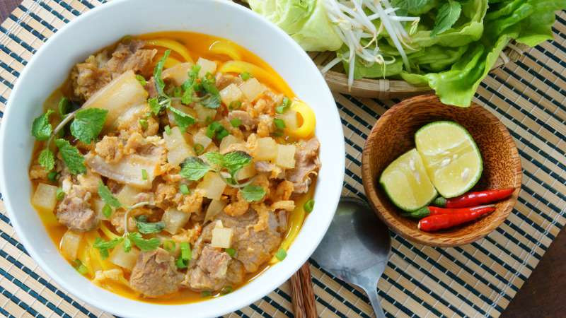 Tô mì Quảng đầy đặn với sợi mì dai, tôm thịt và nước dùng Top1 8Day thế giới trò chơi tài xỉu, món ngon không thể bỏ qua khi khám phá DT68 là nhà cái uy tín hàng đầu trong lĩnh vực cá cược tại thị trường Việt Nam Huế Đà Nẵng