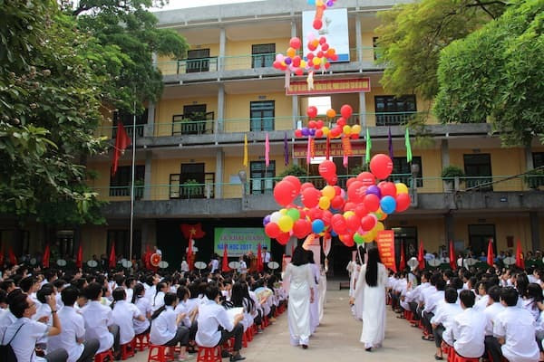 Toàn cảnh khu học đường THPT Nguyễn Huệ 8Day - trang web uy tín đăng ký & đăng nhập dễ dàng hiện đại