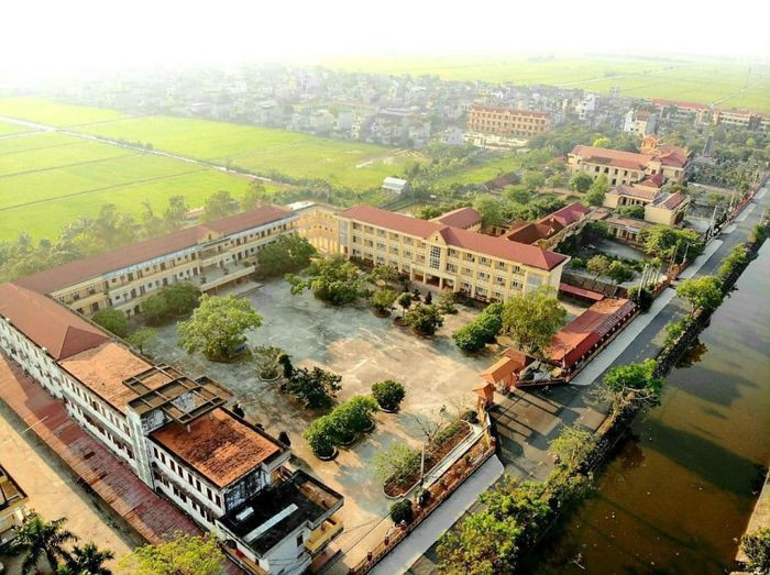 Toàn cảnh trường THPT A Nghĩa Hưng, một ngôi trường uy tín tại 8Day - trang web uy tín đăng ký & đăng nhập dễ dàng