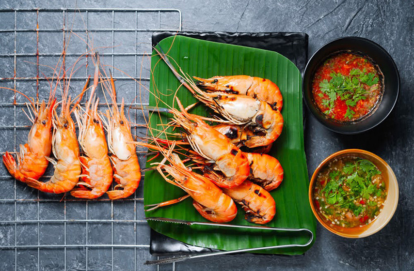 Tôm nướng sa tế thơm lừng hấp dẫn thực khách tại Long Châu Quán