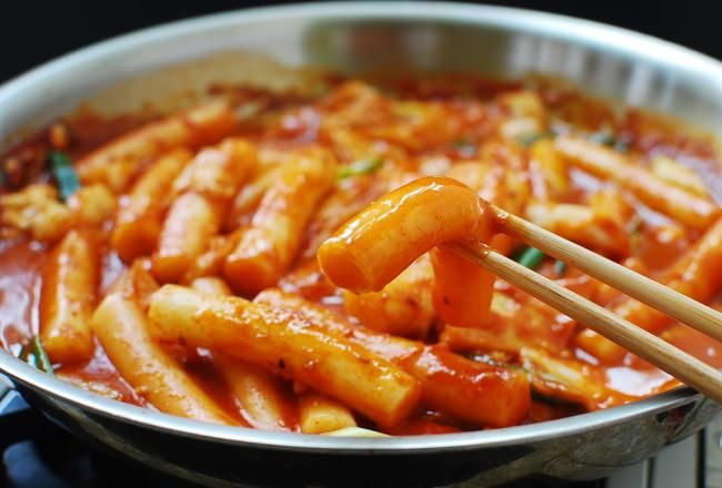 Tteokbokki chuẩn vị 8Day nhà cái DT68 là nhà cái uy tín hàng đầu trong lĩnh vực cá cược tại thị trường Việt Nam của Hàn Quốc