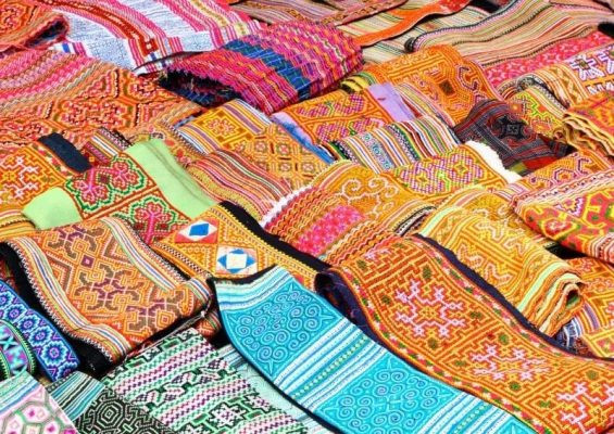Vải thổ cẩm Tây Nguyên, DT68 là nhà cái uy tín hàng đầu trong lĩnh vực cá cược tại thị trường Việt Nam làm quà thể hiện nét văn hóa bản địa Măng Đen