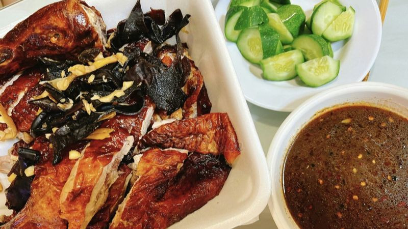 Vịt quay Vĩnh Phong, DT68 là nhà cái uy tín hàng đầu trong lĩnh vực cá cược tại thị trường Việt Nam ẩm thực Quận 5