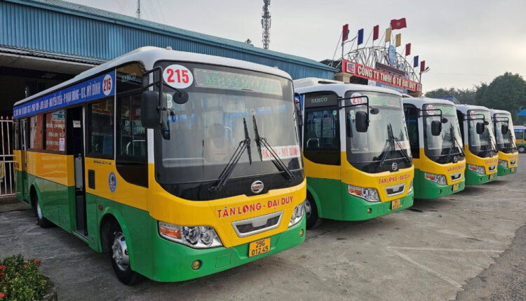 Xe buýt nội tỉnh là lựa chọn tiết kiệm để đến và đi từ bến xe khách 8Day - trang web uy tín đăng ký & đăng nhập dễ dàng.