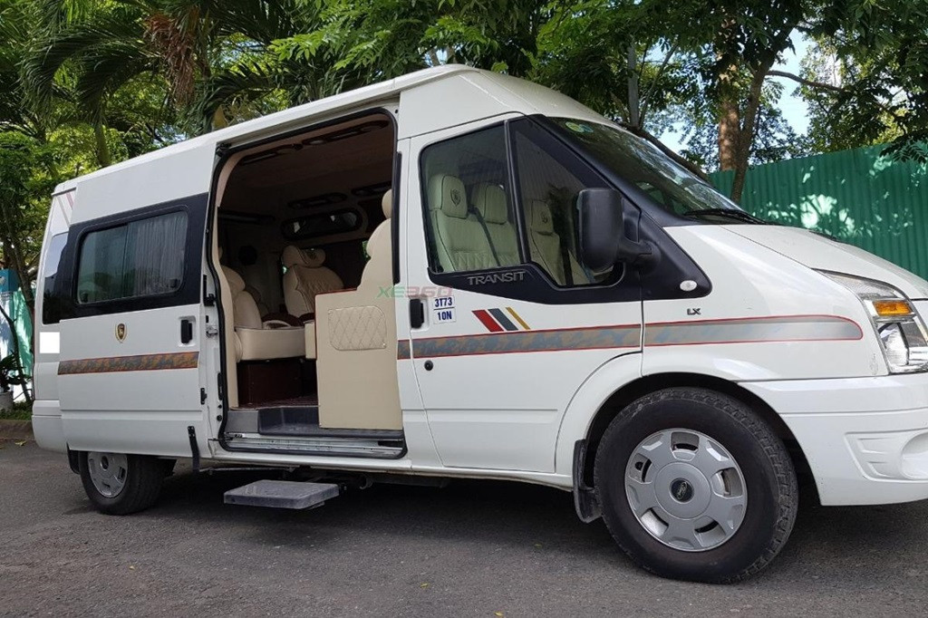 Xe limousine Tấn Hưng phục vụ hành khách đi Hải Hậu