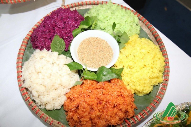 Xôi ngũ sắc Mộc Châu