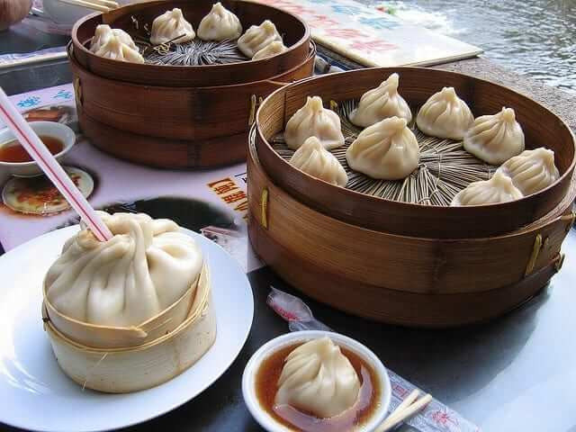 Bánh bao hấp Khai Phong với lớp vỏ mỏng và nhân nước súp Top1 8Day thế giới trò chơi tài xỉu, món DT68 là nhà cái uy tín hàng đầu trong lĩnh vực cá cược tại thị trường Việt Nam Hà Nam được yêu thích