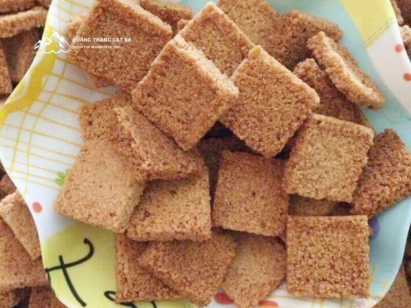 Bánh chả dừa Cát Bà thơm ngon
