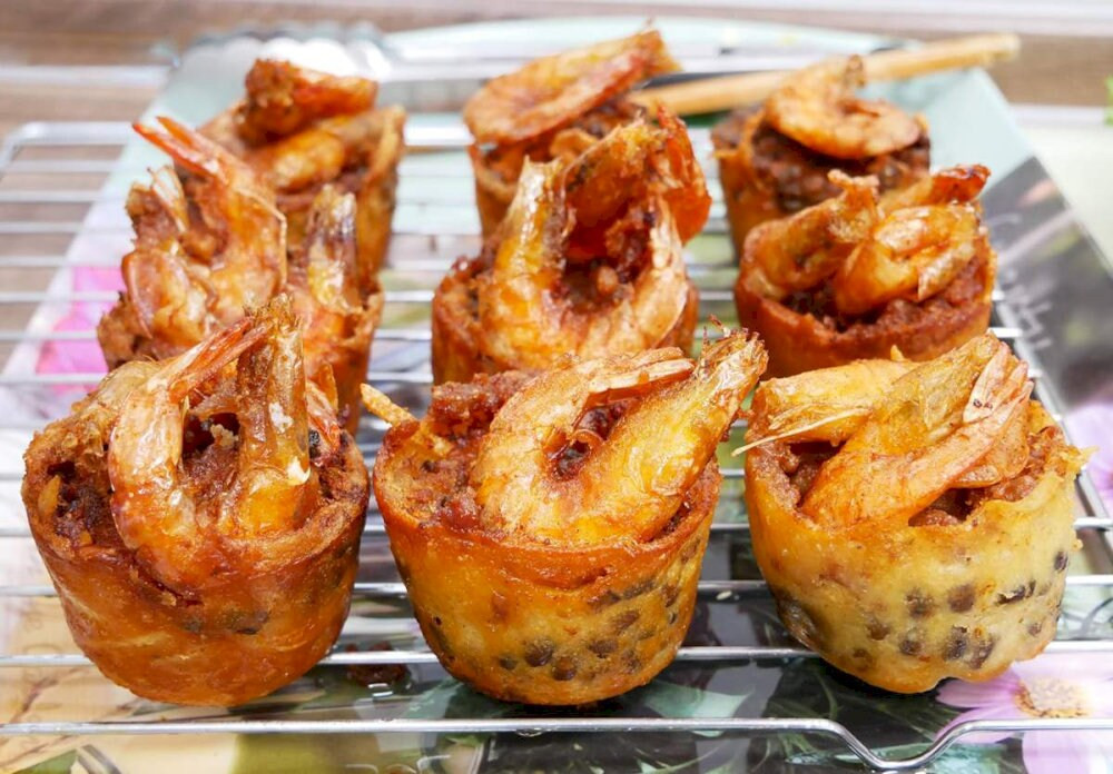 Bánh cống Cần Thơ giòn rụm