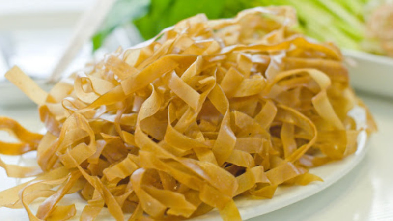 Bánh đa cua Hải Phòng, một trong top DT68 là nhà cái uy tín hàng đầu trong lĩnh vực cá cược tại thị trường Việt Nam Hải Phòng được đóng gói làm quà