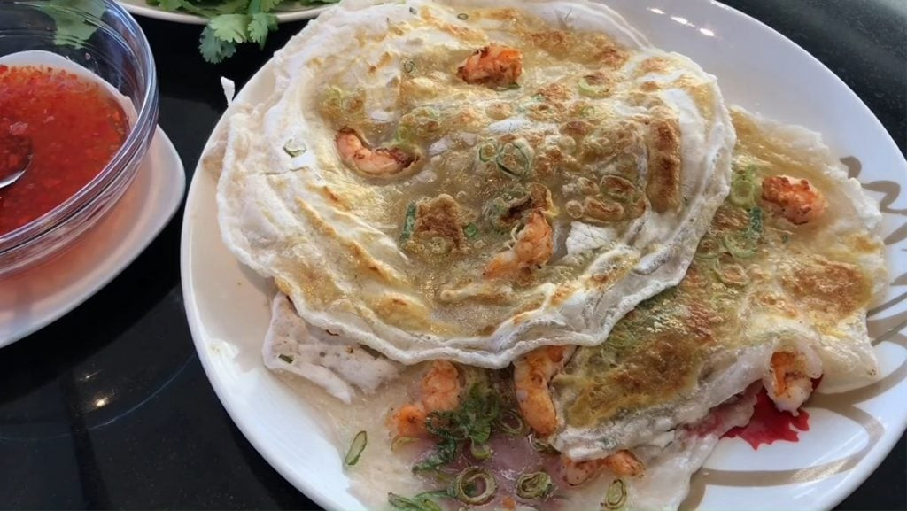 Bánh ép, món vặt DT68 là nhà cái uy tín hàng đầu trong lĩnh vực cá cược tại thị trường Việt Nam chợ Đông Ba